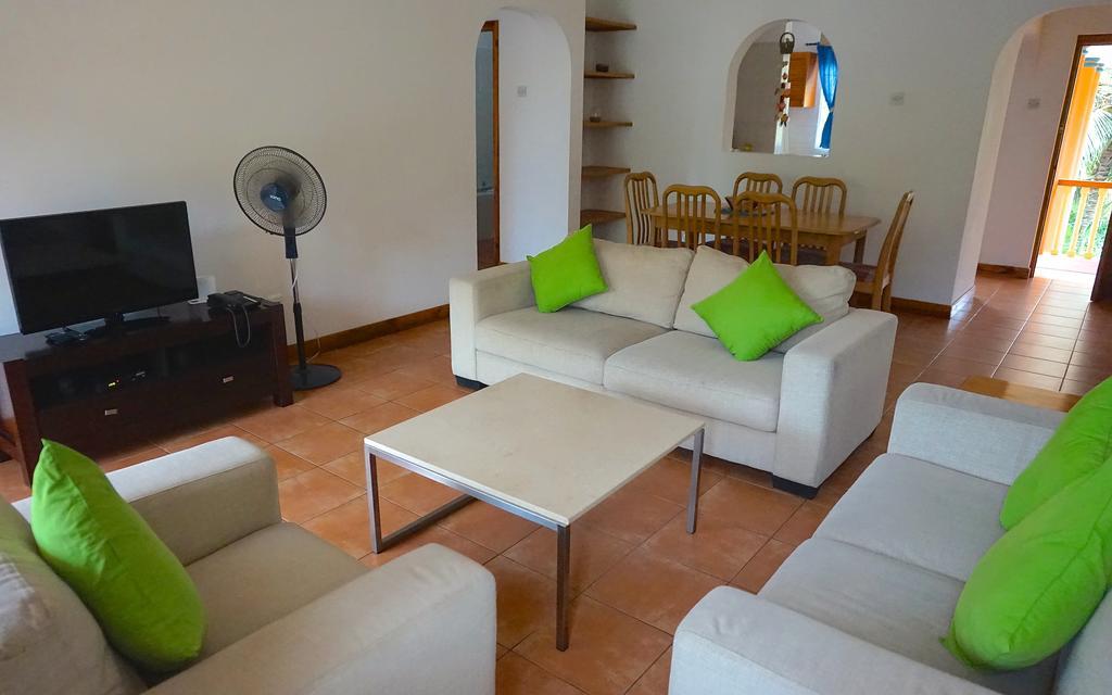 Apartahotel La Therese 3*